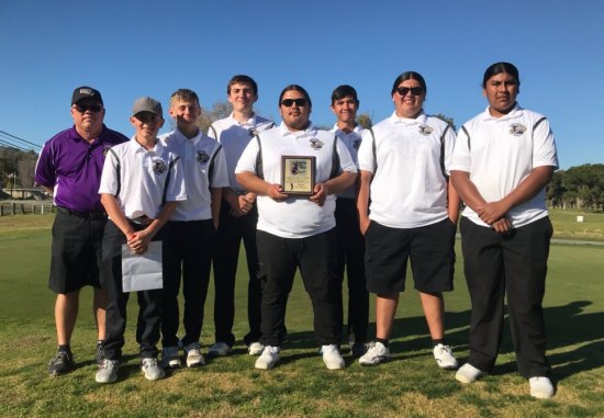 Members of the Lemoore High School Golf Team.